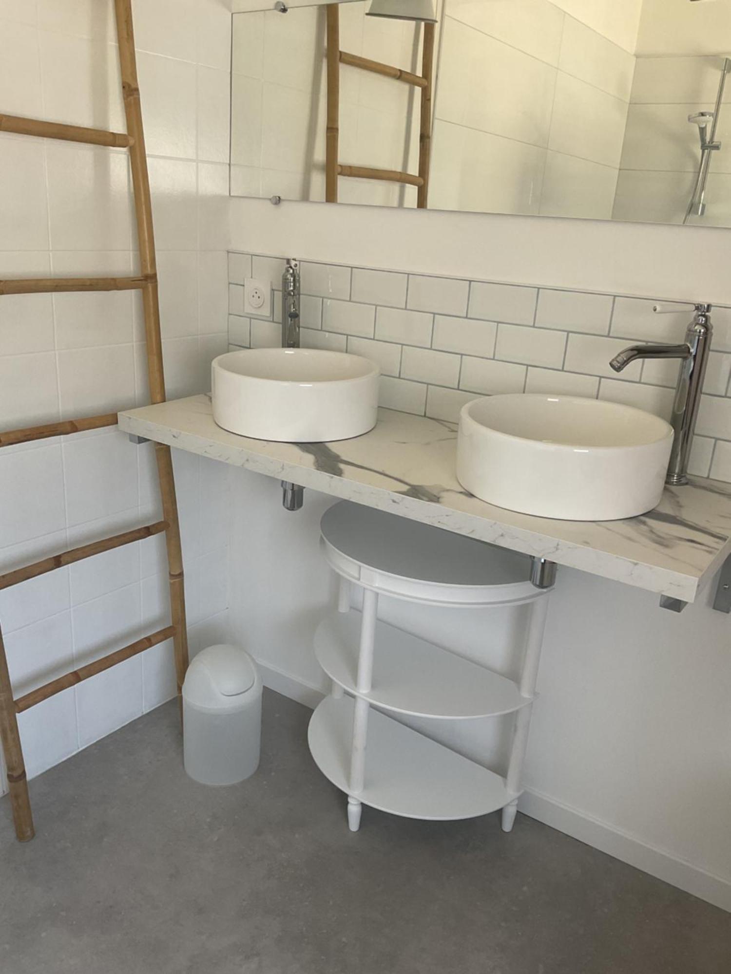 Maison Cosy Avec Exterieur Et Piscine Partagee Mespaul Esterno foto